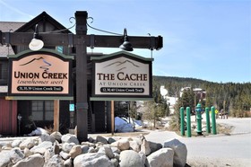 Copper Mountain Resort by Rocky Mountain Resort Management