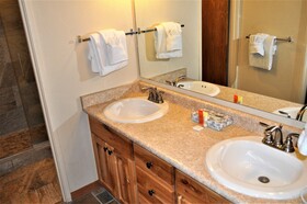 Summit 2 Br condo by RedAwning