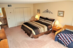 Summit 2 Br condo by RedAwning