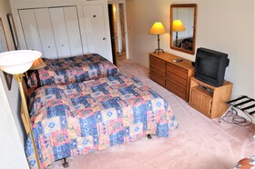 Summit 2 Br condo by RedAwning
