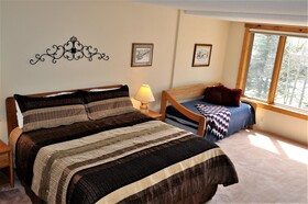 Summit 2 Br condo by RedAwning