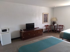 American Holiday Mesa Verde Inn