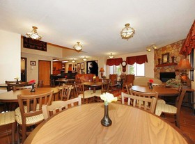 Best Western Plus Deer Park Hotel and Suites
