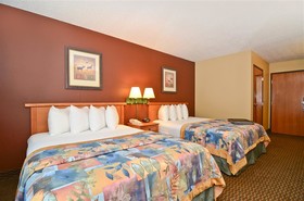 Best Western Plus Deer Park Hotel and Suites