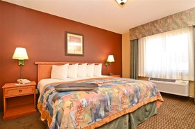 Best Western Plus Deer Park Hotel and Suites