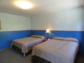 The Hitching Post Hotel And Farm Store