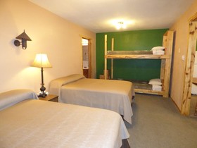 The Hitching Post Hotel And Farm Store
