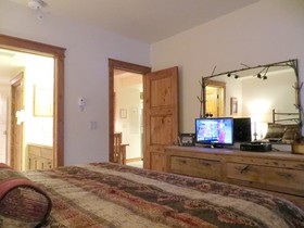 Black Bear Lodge