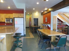 Crested Butte  Int'l Lodge & Hostel