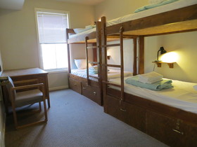 Crested Butte  Int'l Lodge & Hostel