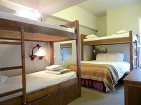 Crested Butte  Int'l Lodge & Hostel