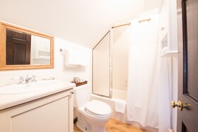 Elk Mountain Lodge