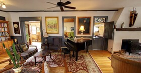 Elk Mountain Lodge