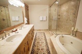 WestWall Lodge