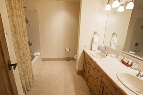 WestWall Lodge