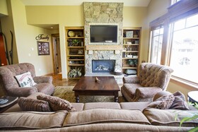 WestWall Lodge