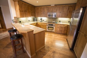 WestWall Lodge