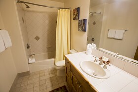 WestWall Lodge