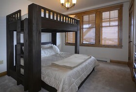 WestWall Lodge