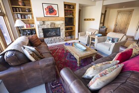 WestWall Lodge