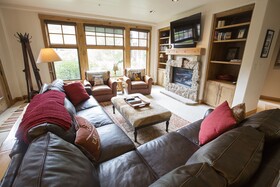 WestWall Lodge