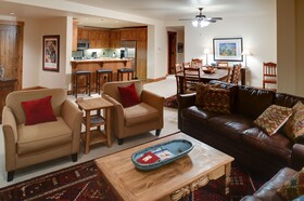 WestWall Lodge