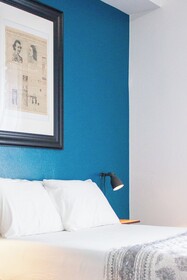 11th Avenue Hotel and Hostel