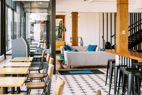 11th Avenue Hotel and Hostel