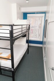 11th Avenue Hotel and Hostel