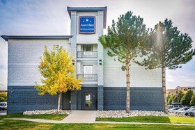AmericInn by Wyndham Denver Airport