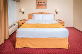 AmericInn by Wyndham Denver Airport