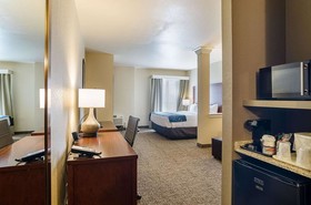 Comfort Suites Near Denver Downtown
