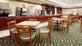 Courtyard by Marriott Denver Airport at Gateway Park