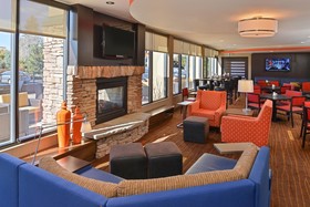 Courtyard Denver Cherry Creek