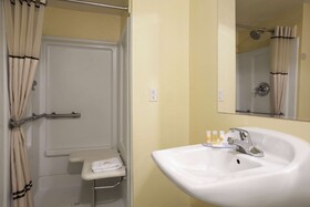 Days Inn by Wyndham Denver Downtown