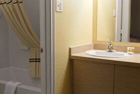 Days Inn by Wyndham Denver Downtown