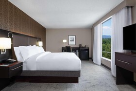 DoubleTree by Hilton Denver Cherry Creek