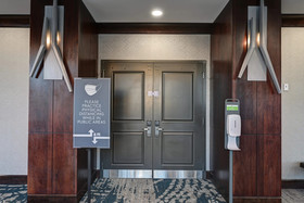 DoubleTree by Hilton Denver International Airport