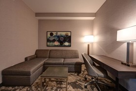 DoubleTree by Hilton Denver International Airport