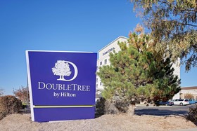 DoubleTree by Hilton Denver International Airport
