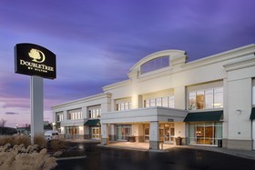 DoubleTree by Hilton Denver Central Park