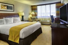 DoubleTree by Hilton Denver Central Park