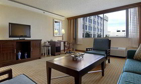 DoubleTree by Hilton Denver Central Park