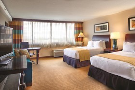 DoubleTree by Hilton Denver Central Park