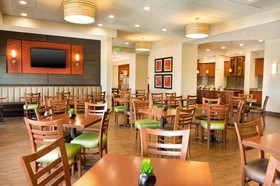Drury Inn & Suites Denver Stapleton