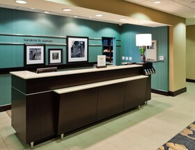 Hampton Inn & Suites Denver Airport / Gateway Park