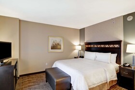 Hampton Inn & Suites Denver Airport / Gateway Park