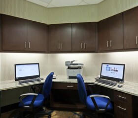Hampton Inn & Suites Denver Airport / Gateway Park