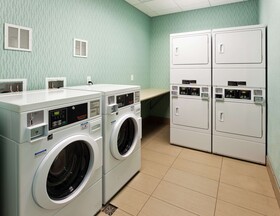 Hampton Inn & Suites Denver Airport / Gateway Park