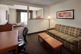 Spark by Hilton Denver International Airport